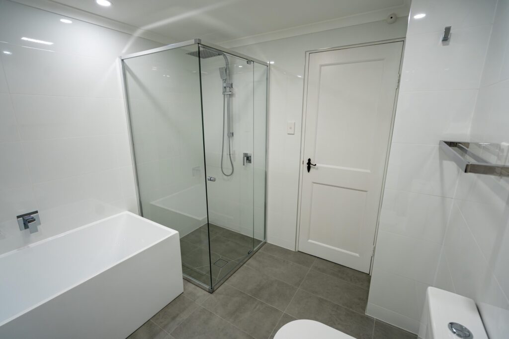 Working with Licensed Renovators and Tradespeople