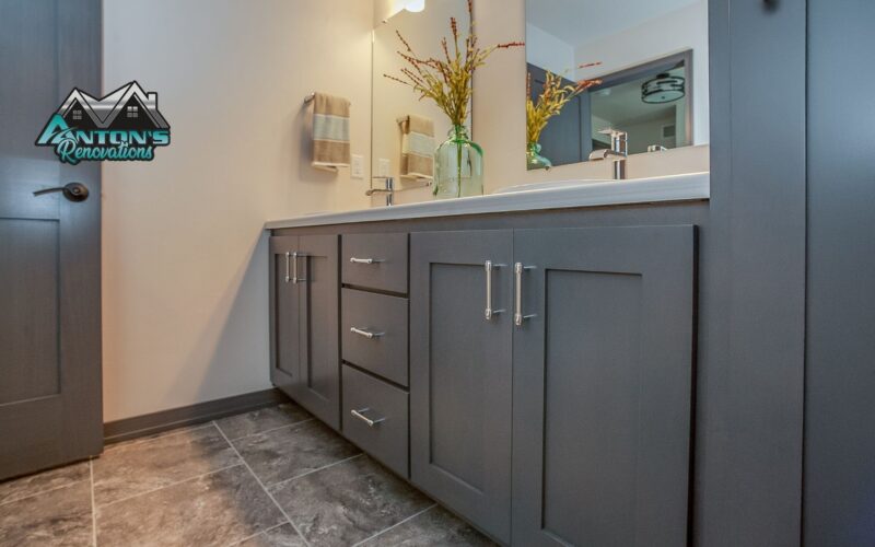 What Homeowners Need to Know About Modern Bathroom Renovations